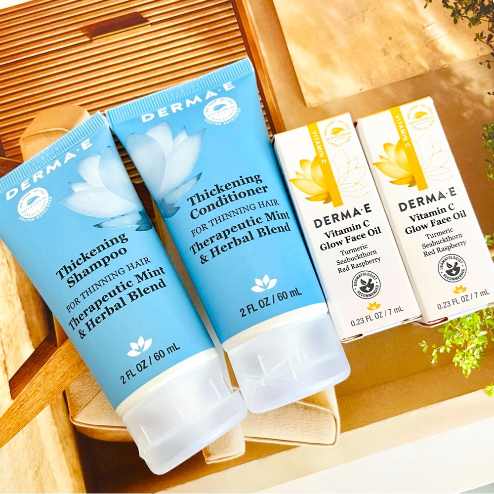 DermaE‎ Hair& Skin Bundle